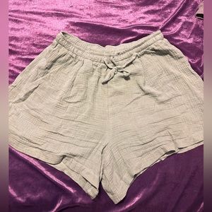 Two pairs of size 2x linen shorts, mixed brands